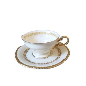LAUREL by Castleton USA Cup And Saucer Wreath w/Gold Beaded Edge 1950s